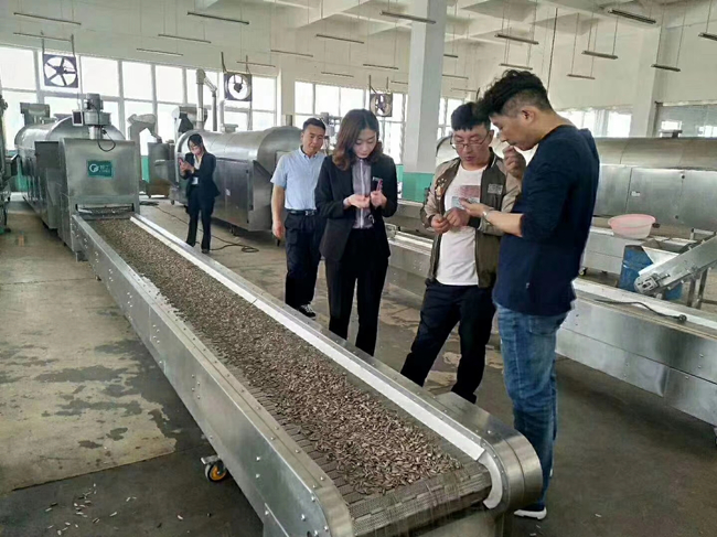 電磁炒貨生產線.jpg