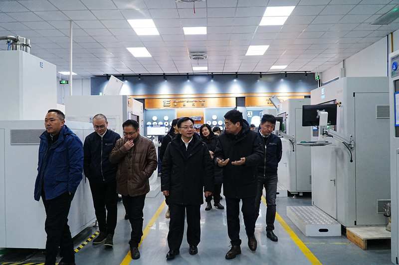 廣州市荔灣區(qū)區(qū)長譚明鶴、廣州工控副總經(jīng)理張勁泉一行蒞臨上海毅速考察交流